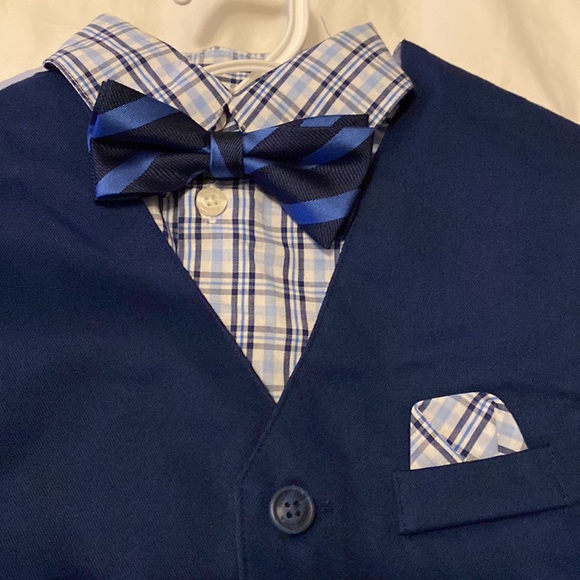 Nautica 4 piece suit - Picture 2 of 6